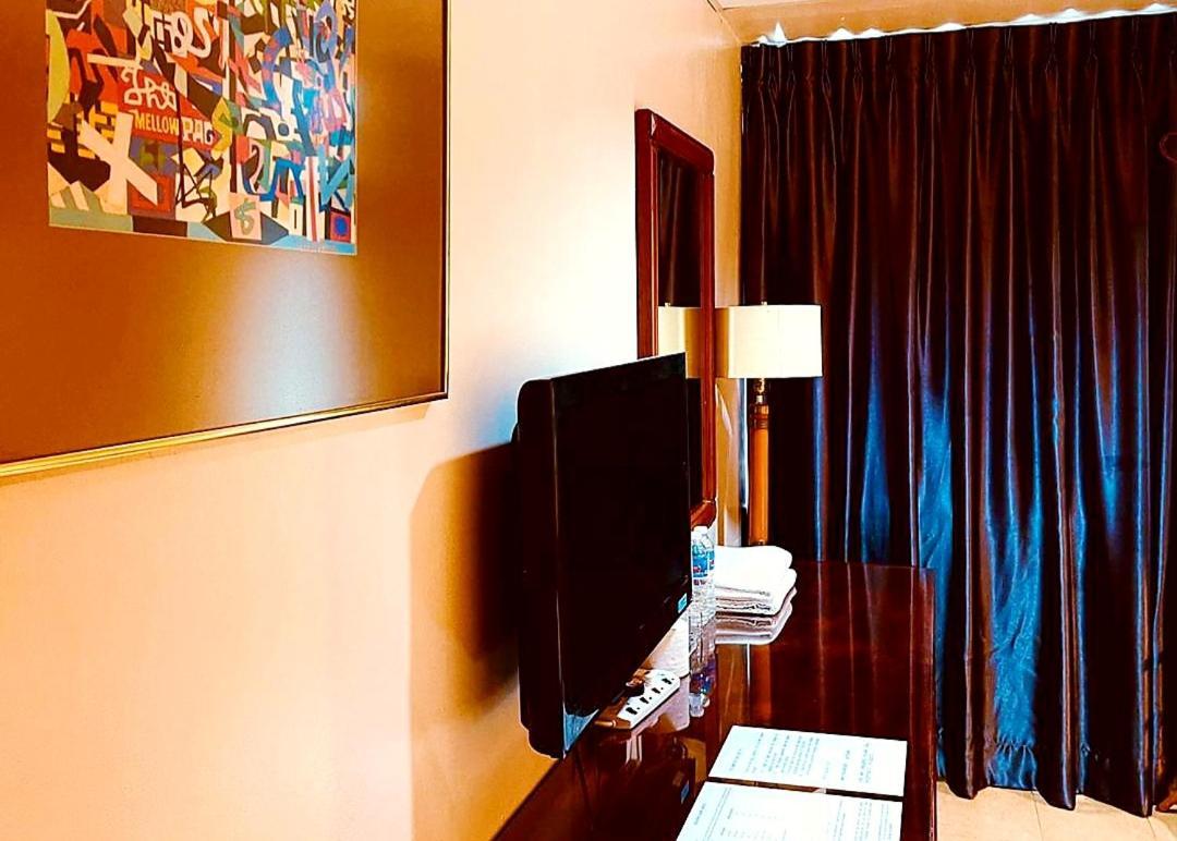 Golden Court Hotel - Pelangi Johor Bahru Eksteriør billede