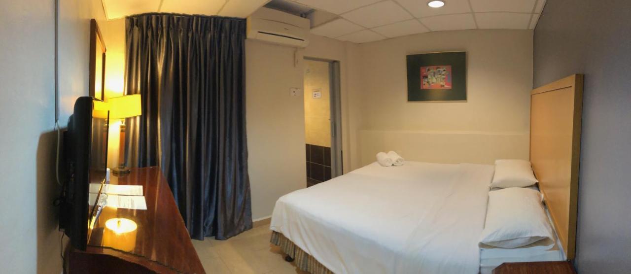 Golden Court Hotel - Pelangi Johor Bahru Eksteriør billede